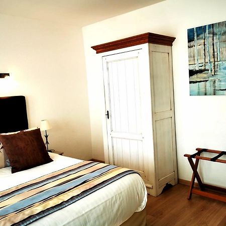 Hotel Logis La Sapinière Remilly-Aillicourt Esterno foto