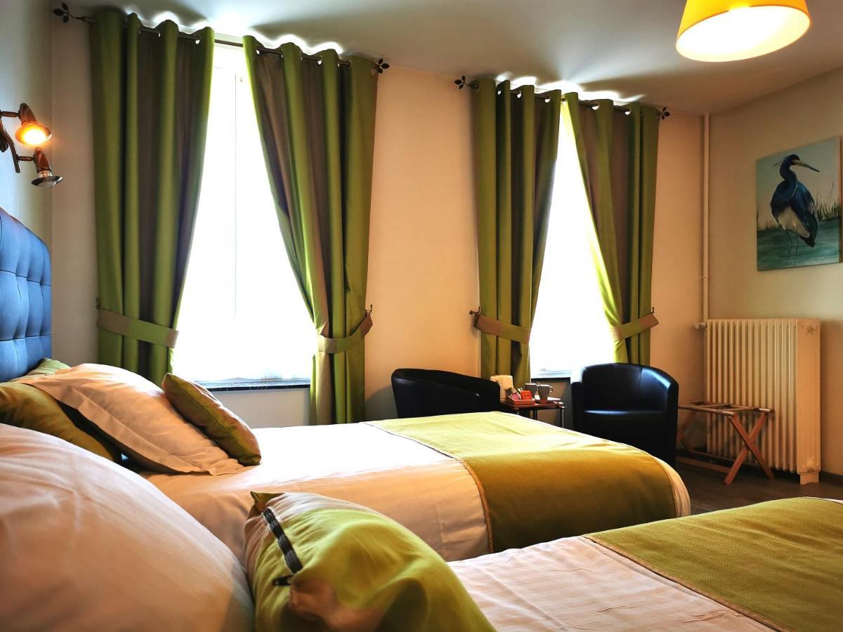 Hotel Logis La Sapinière Remilly-Aillicourt Esterno foto